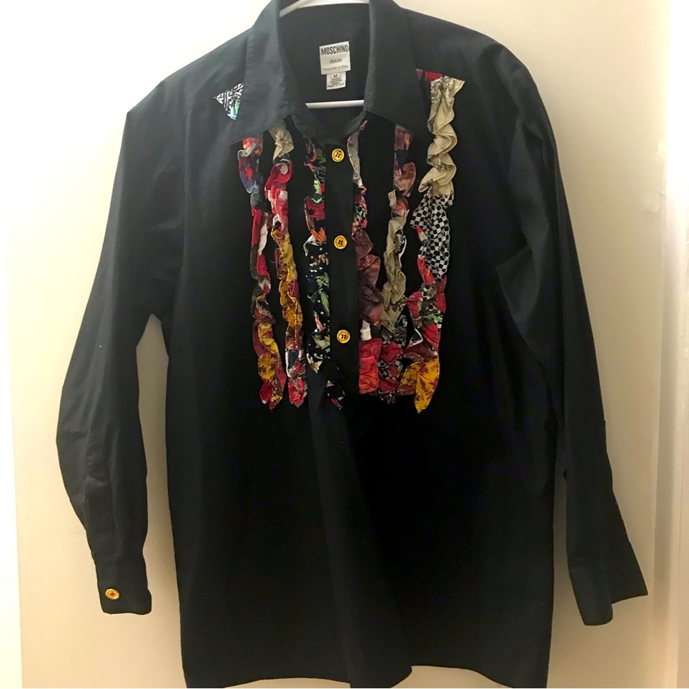 Moschino Jeans NWOT blouse made in Italy with placket detail vintage